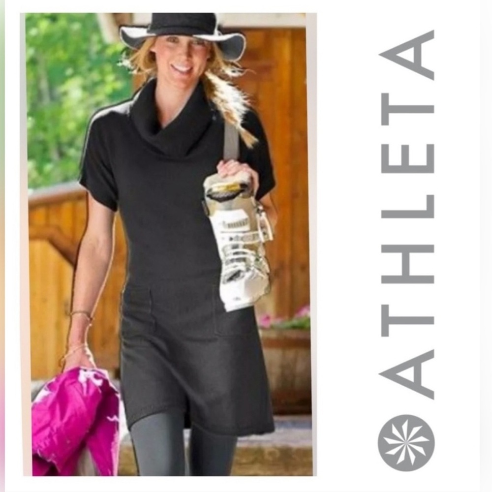 ATHLETA Cowl neck short sleeve sweater dress with pockets size Small black